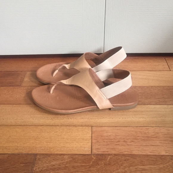 GENUINE SOFT LEATHER SANDALS - Picture 3 of 7